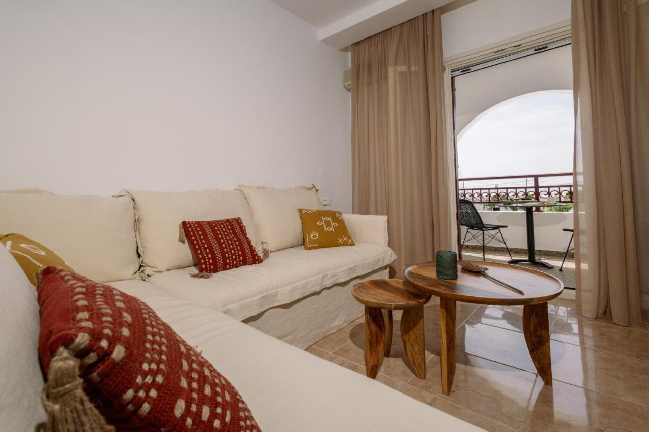Ariadne Hotel Agios Prokopios  Exterior photo